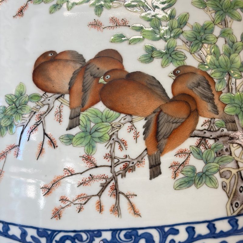 A large Chinese famille rose 'Hu' vase with birds and butterflies - 图13