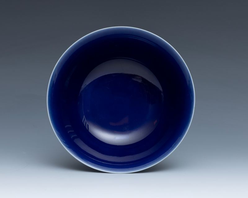A blue-glazed bowl, Qianlong mark and of the period (1736-1795) - 图7