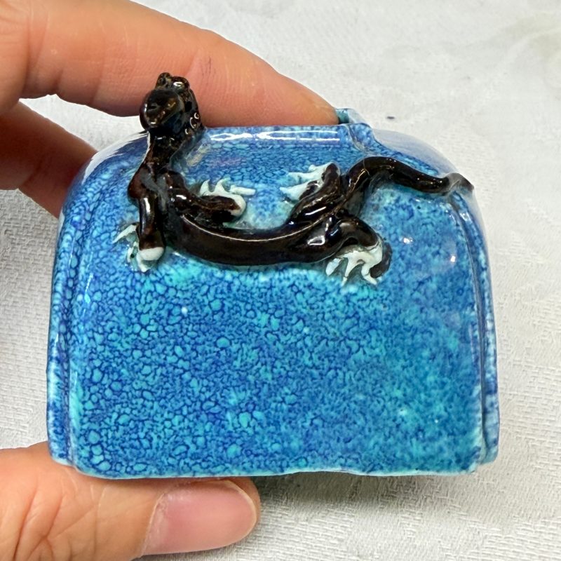 A Chinese robin’s egg-glazed 'Chilong' square brush pot and a brush washer - 图18