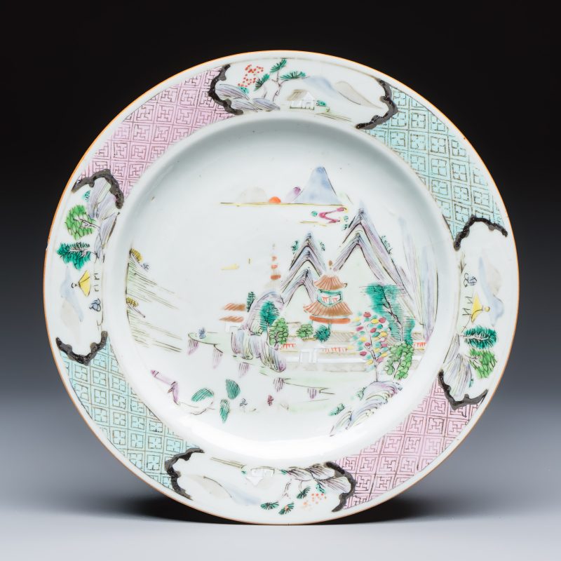 A collection of 13 Chinese famille rose 'Landscape' plates and dishes - 图14