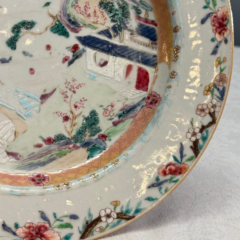 Four Chinese famille rose plates with floral and landscape design - 图46
