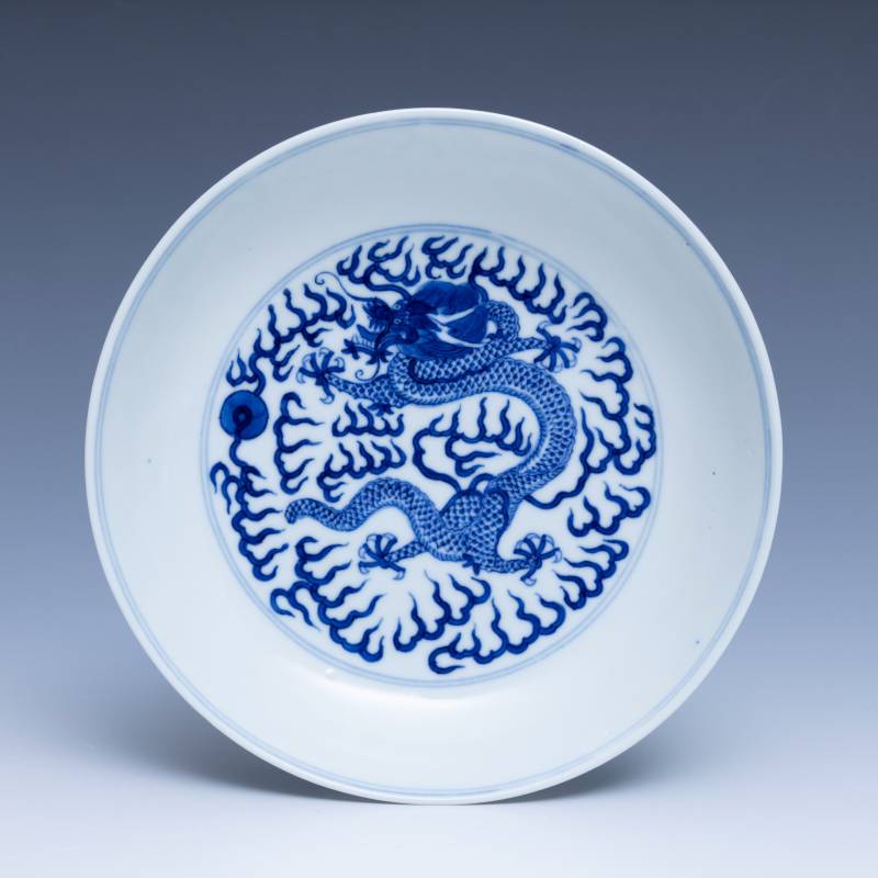 A pair of blue and white 'dragon' dishes, Guangxu mark and of the period (1875-1908) - 图2