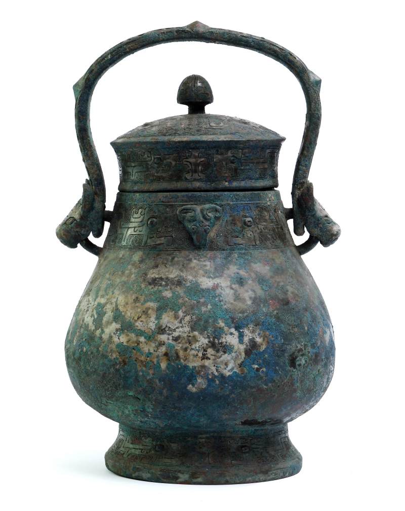 An archaic inscribed bronze wine vessel and cover, You - 图3