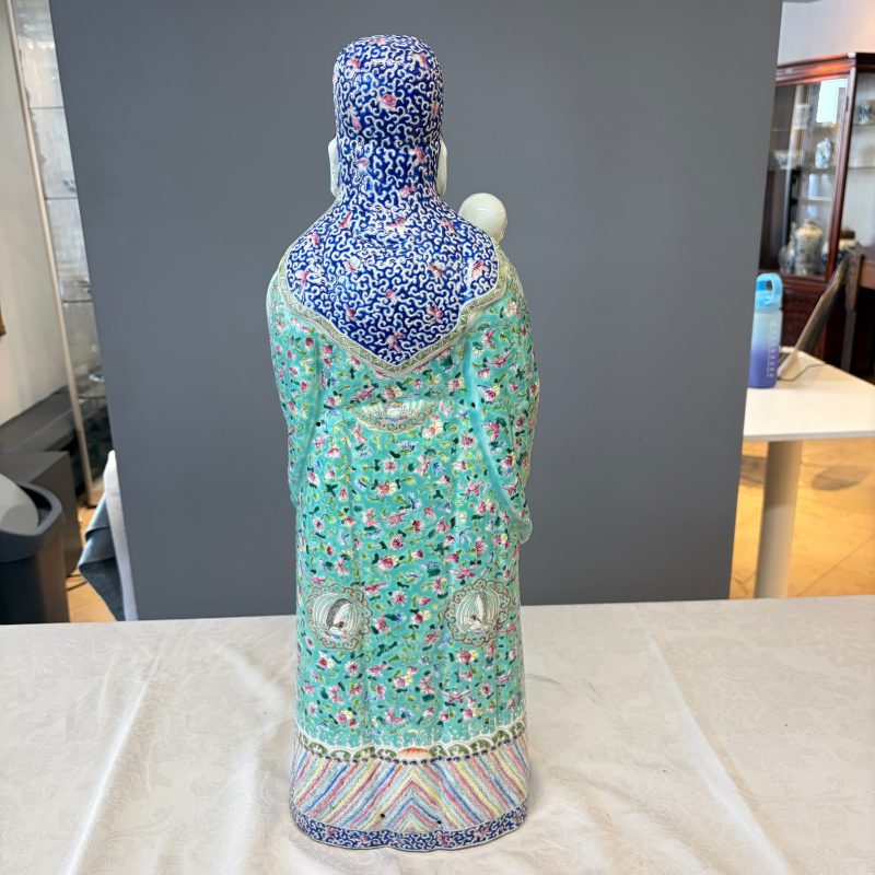 A large Chinese famille rose figure of Fu Xing - 图22