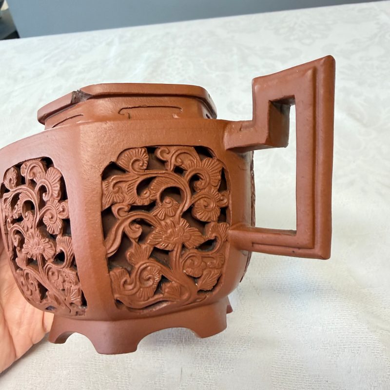 A Chinese Yixing stoneware openworked double-walled teapot and cover with floral design - 图20