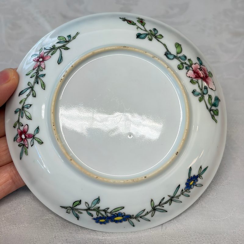 A pair of fine Chinese famille rose 'Rooster' tea bowls and saucers - 图18