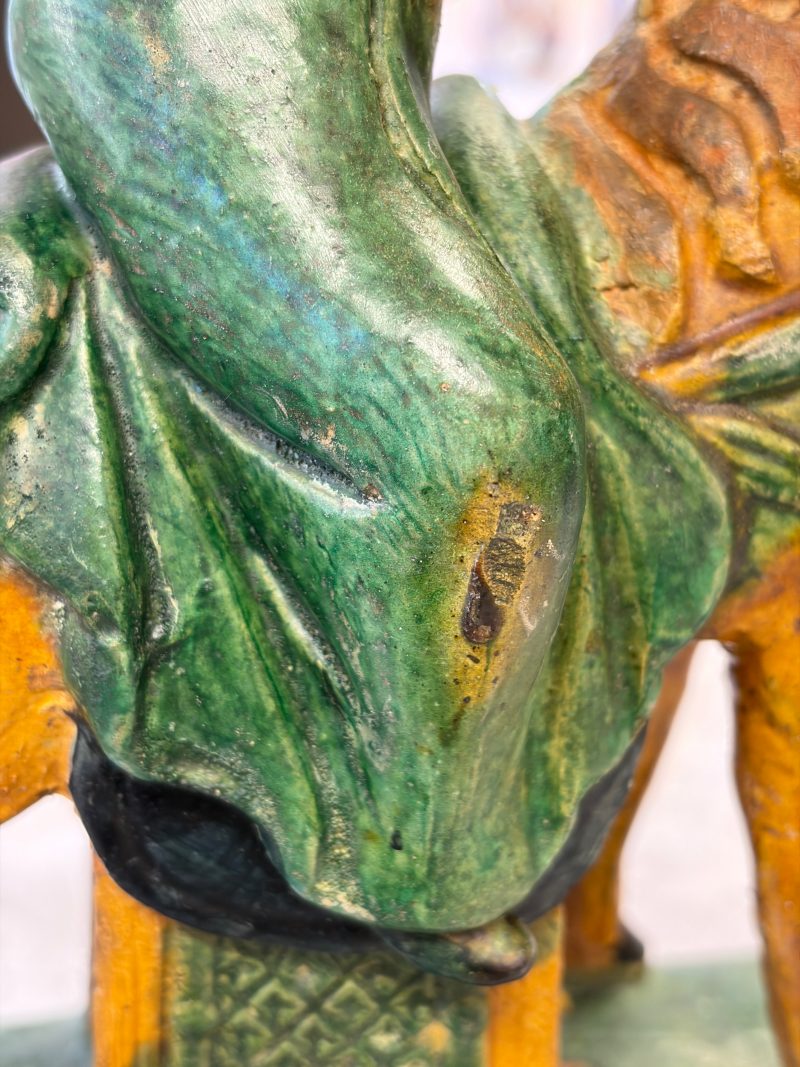 A pair of Chinese sancai-glazed stoneware 'Horseriders' roof tiles on later wooden stands - 图39