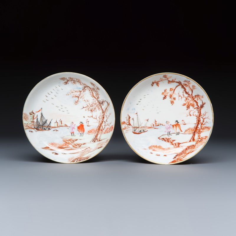 A pair of Chinese famille rose Meissen-style tea bowls and saucers with a harbour scene - 图2