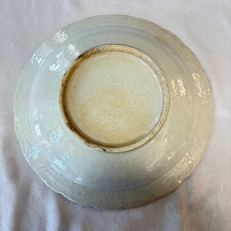 A Chinese blue and white 'Mandarin Duck' dish and a crackle-glazed dish - 图18