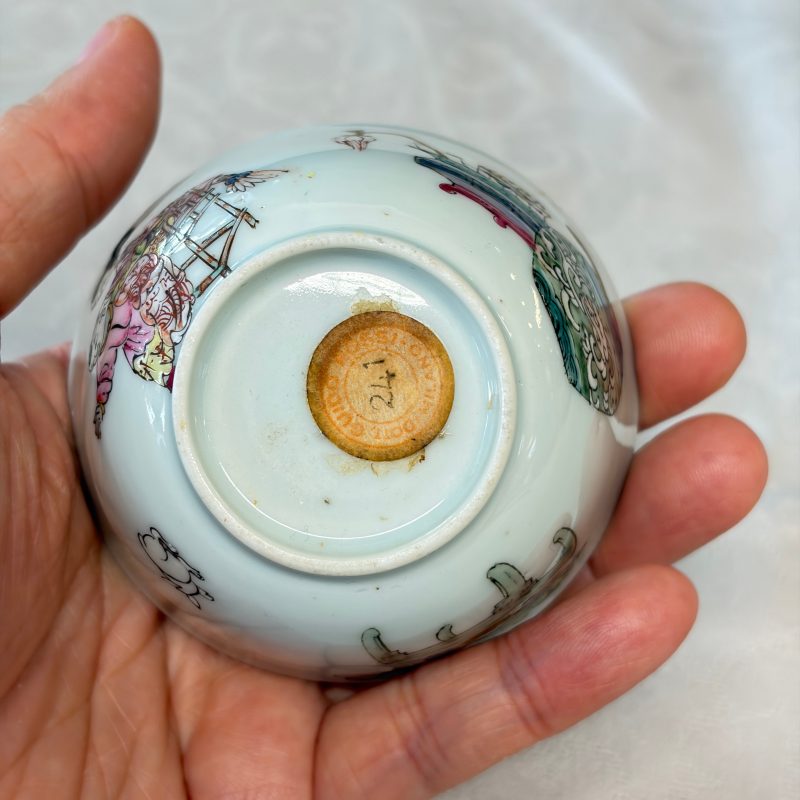三娘教子 | A fine Chinese famille rose 'San Niang Jiao Zi 三娘教子' tea bowl and saucer - 图31