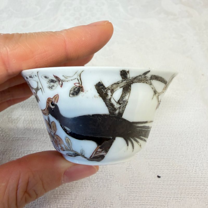 A set of six Chinese silver and gilt-decorated 'Pheasants Among Flowering Branches' tea bowls and saucers - 图13