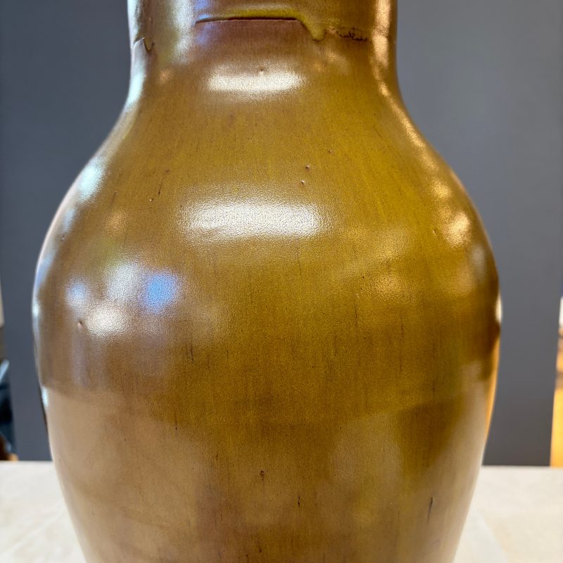 A Chinese teadust-glazed vase - 图9