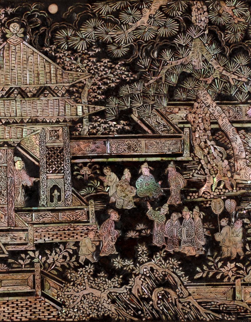 A mother-of-pearl-inlaid black-lacquer square dish, Yuan – Ming dynasty | 元至明　黑漆嵌螺鈿樓閣人物圖四方倭角盤 - 图2