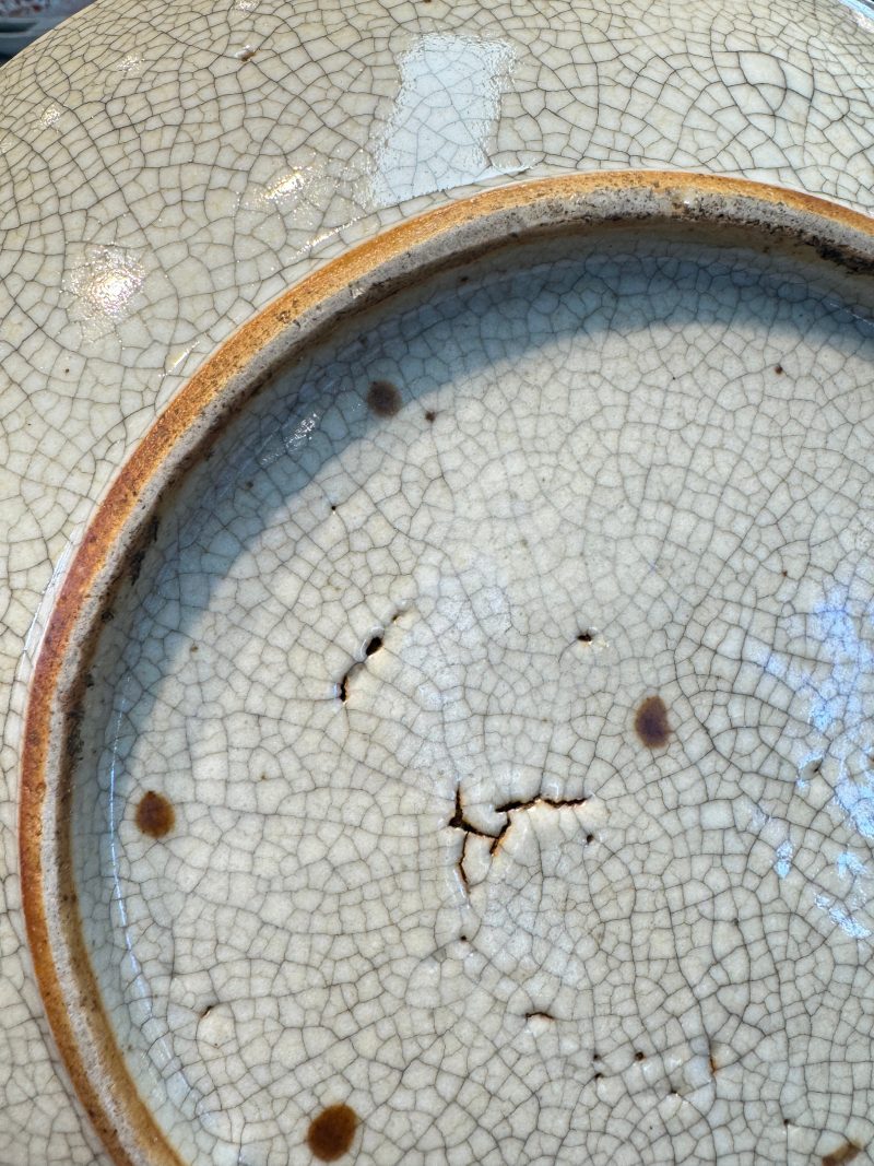 A Chinese blue-glazed shallow bowl and a ge-type dish - 图13