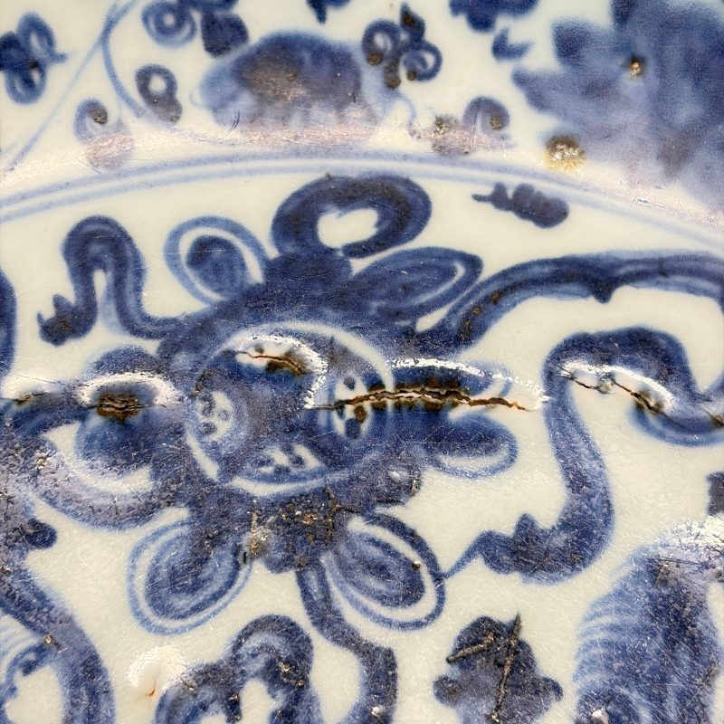 A Chinese blue and white 'Buddhist Lions' dish - 图6
