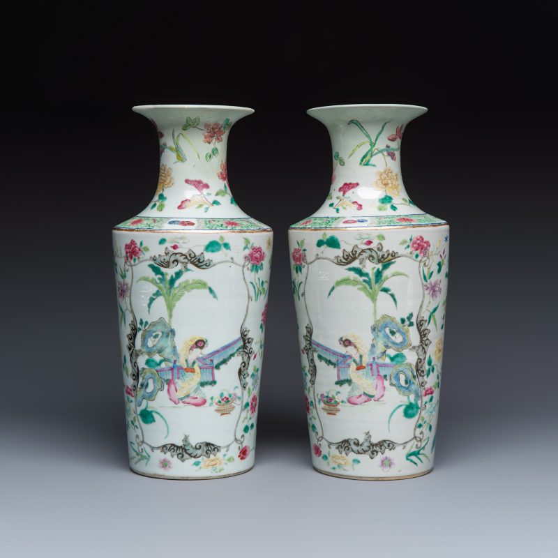 A pair of Chinese famille rose 'Court Lady in a Garden Setting' vases - 图2