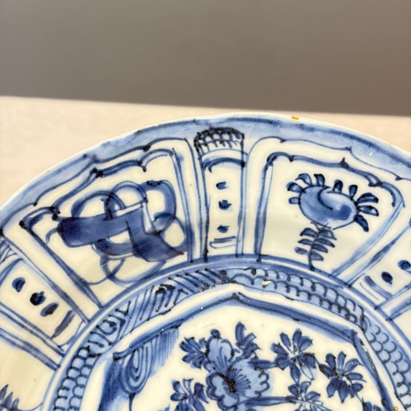 Two Chinese 'Kraak' blue and white plates and two 'Klapmuts' bowls - 图22