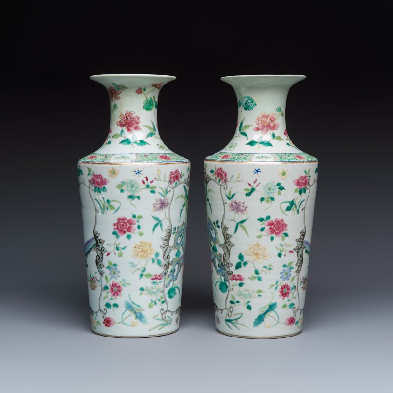A pair of Chinese famille rose 'Court Lady in a Garden Setting' vases - 图5