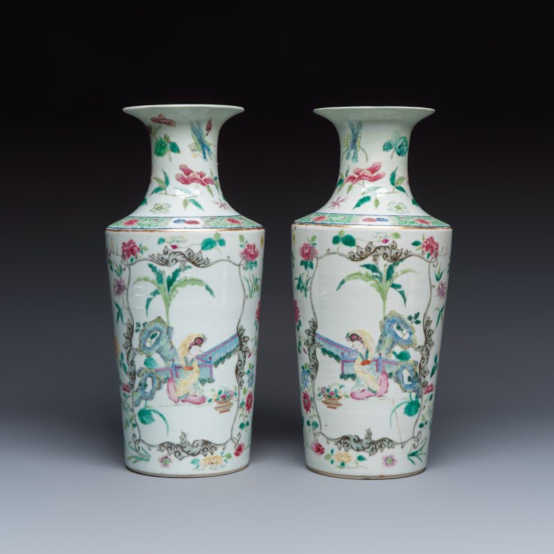 A pair of Chinese famille rose 'Court Lady in a Garden Setting' vases - 图4