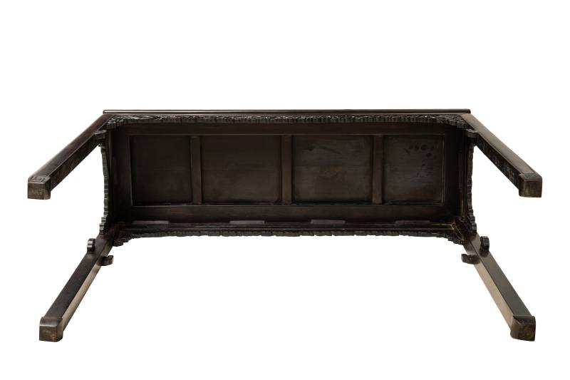 A pair of carved zitan waisted corner-leg tables - 图8
