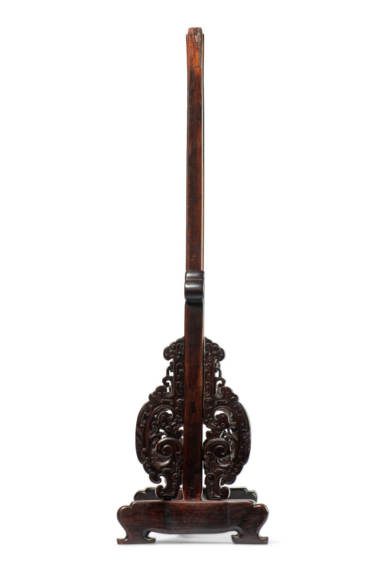 A finely carved zitan and huanghuali screen base - 图4