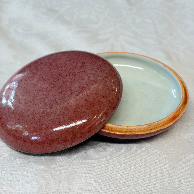 A Chinese peachbloom-glazed seal paste box - 图6