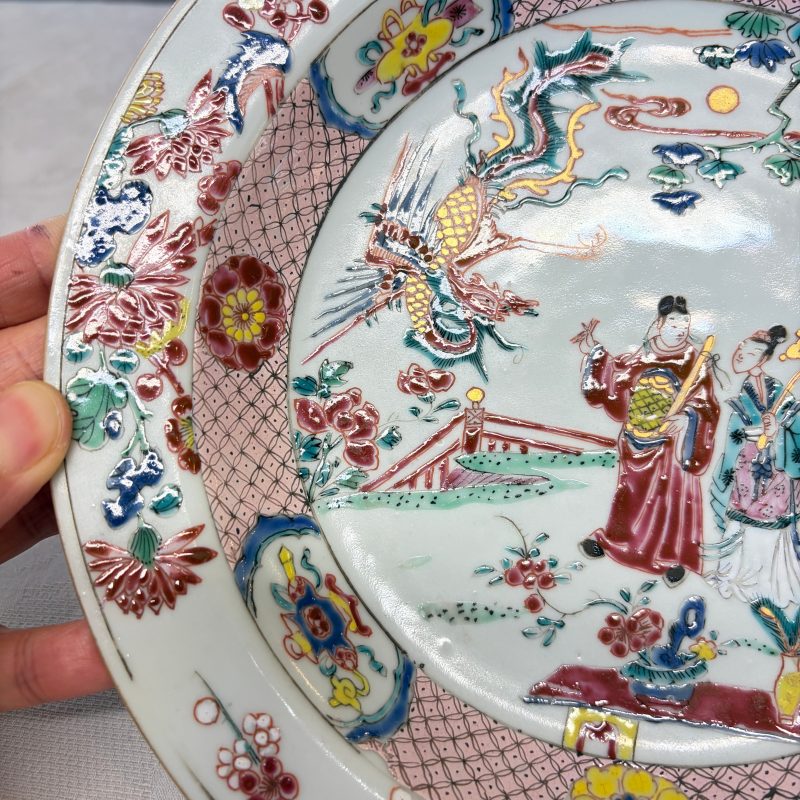 吹蕭引鳳 | A pair of Chinese famille rose 'Chui Xiao Yin Feng 吹蕭引鳳' plates - 图5