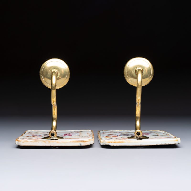 A pair of Chinese Canton famille rose 'Mandarin Subject' wall sconces - 图7