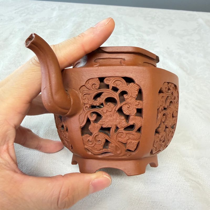 A Chinese Yixing stoneware openworked double-walled teapot and cover with floral design - 图18