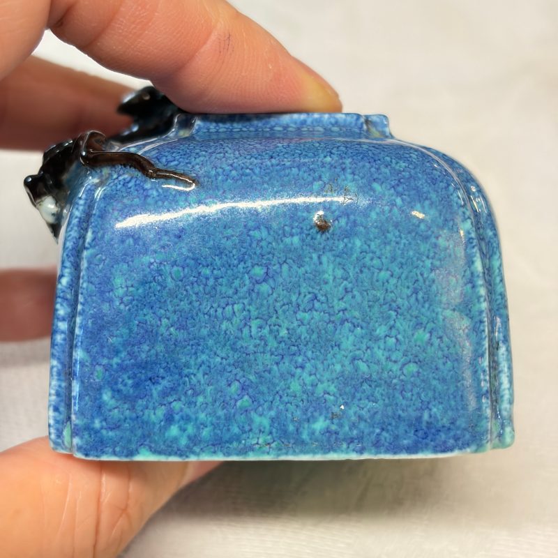 A Chinese robin’s egg-glazed 'Chilong' square brush pot and a brush washer - 图19