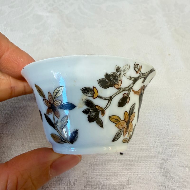 A set of six Chinese silver and gilt-decorated 'Pheasants Among Flowering Branches' tea bowls and saucers - 图27