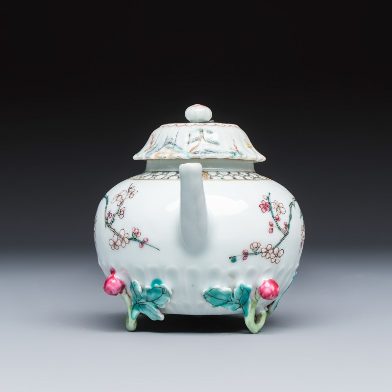 A Chinese famille rose 'Pheasant among Flowering Branches' teapot and cover with relief design - 图4