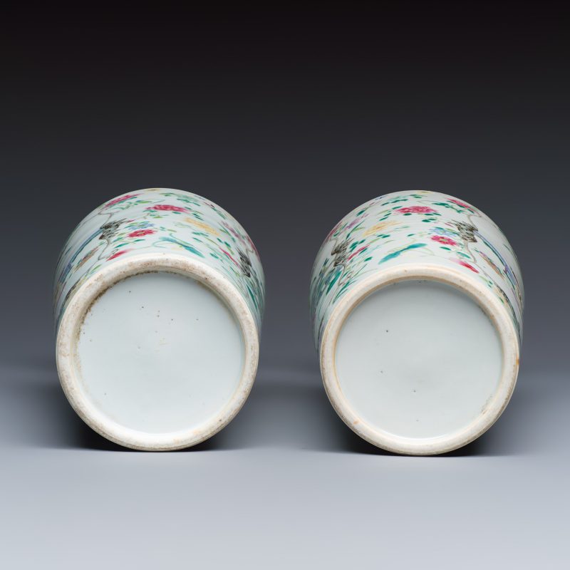 A pair of Chinese famille rose 'Court Lady in a Garden Setting' vases - 图7