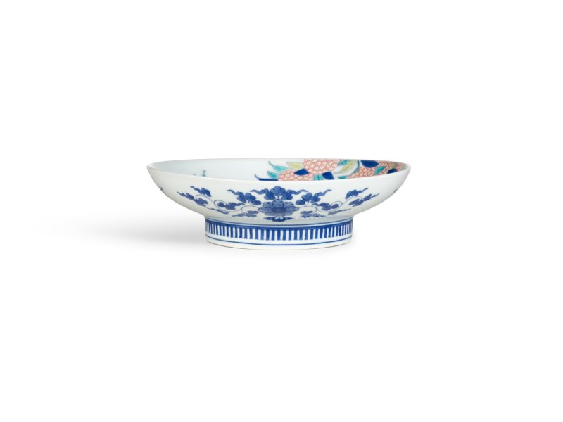 A porcelain dish, Nabeshima ware, Hizen, Edo period, late 17th – early 18th century | 色絵小手毬文皿　肥前　鍋島藩窯　江戸時代中期　17世紀後半～18世紀前半 - 图2