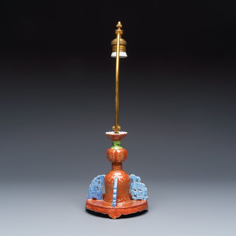 A Chinese famille rose stand, later mounted as lamp - 图2