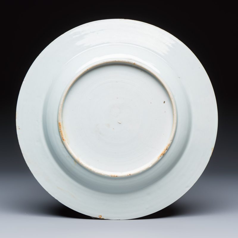 A collection of 13 Chinese famille rose 'Landscape' plates and dishes - 图27