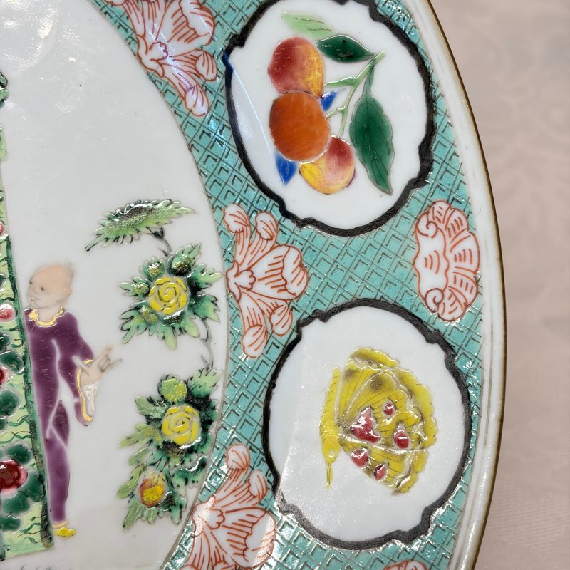 A Chinese famille rose 'arbour' plate after a design by Cornelis Pronk - 图6