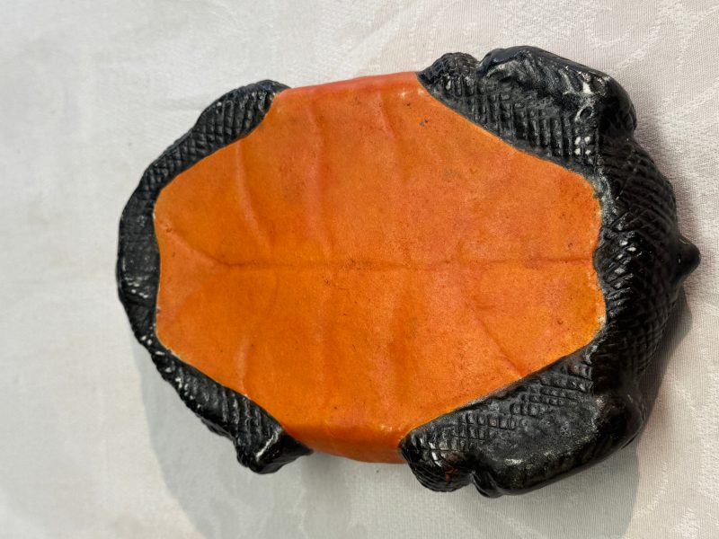 A Chinese polychrome-glazed turtle-shaped tureen and cover - 图25