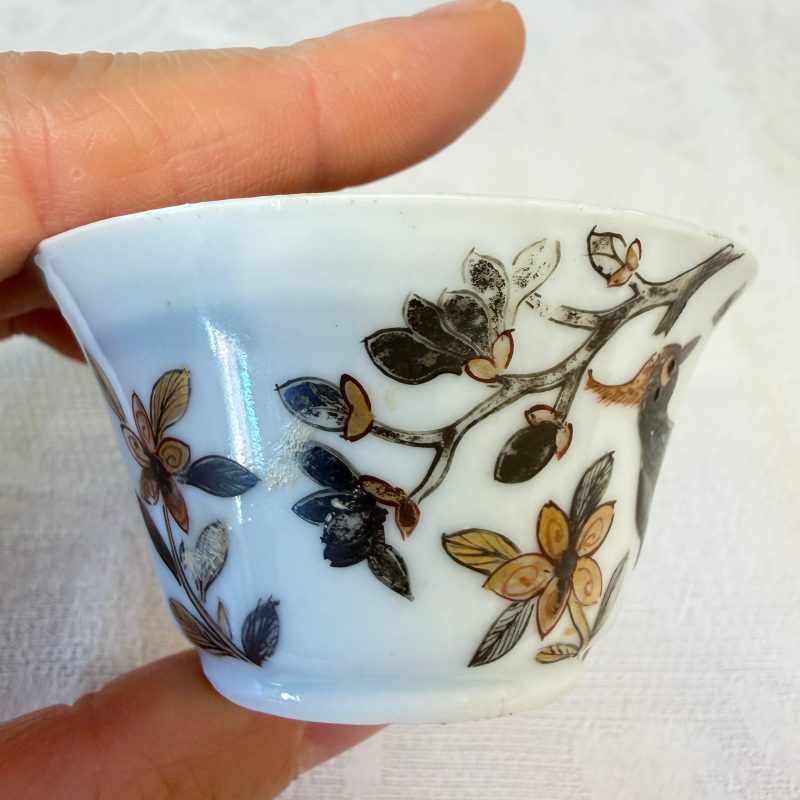 A set of six Chinese silver and gilt-decorated 'Pheasants Among Flowering Branches' tea bowls and saucers - 图28