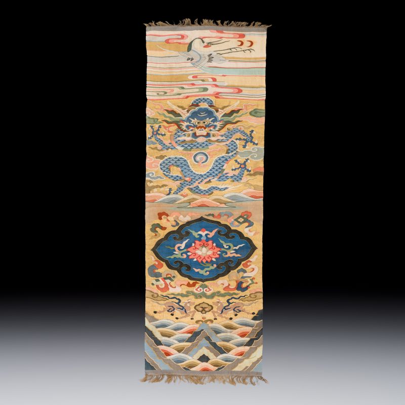 A Chinese kesi 'Deer, Crane and Dragon' panel - 图2