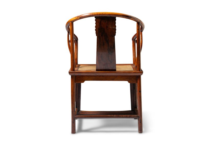 A pair of huanghuali horseshoe-back armchairs, Quanyi - 图13