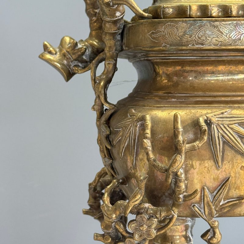 A Vietnamese bronze covered censer and stand - 图10
