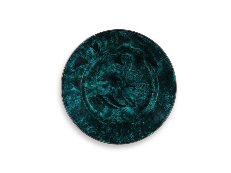 A porcelain dish, Aode-Kutani type, Hizen, Edo period, circa 1640-50 |  色絵鳳凰文大皿　肥前　（青手）古九谷様式　江戸時代前期　1640～50年代
