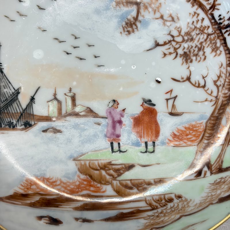 Three sets of Chinese export famille rose and grisaille 'European Subject' tea bowls and saucers - 图22