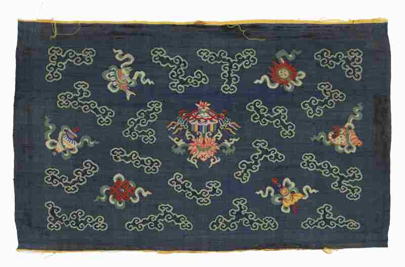Eight silk kesi panels with Buddhist symbols - 图4
