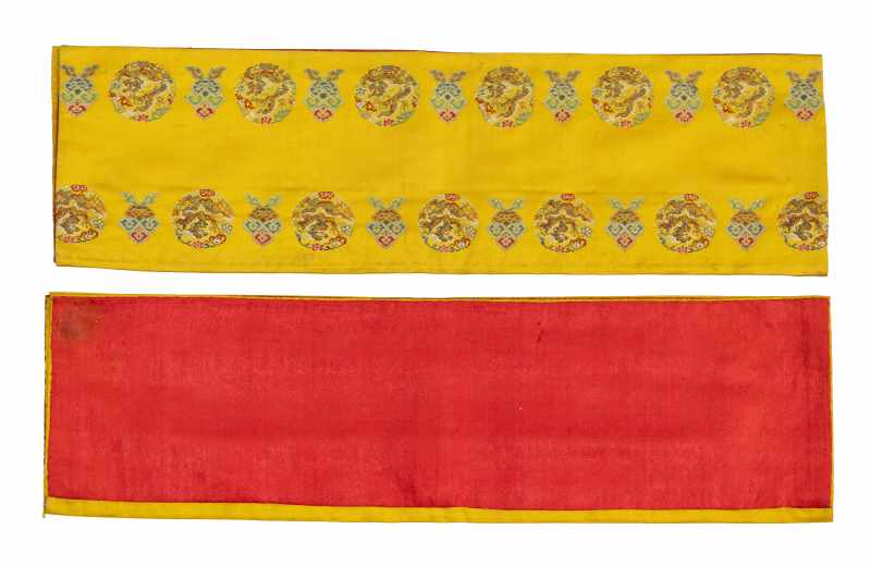 A collection of eight various silk textiles - 图11