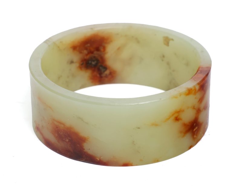 A jade circular ring-shaped rod casing