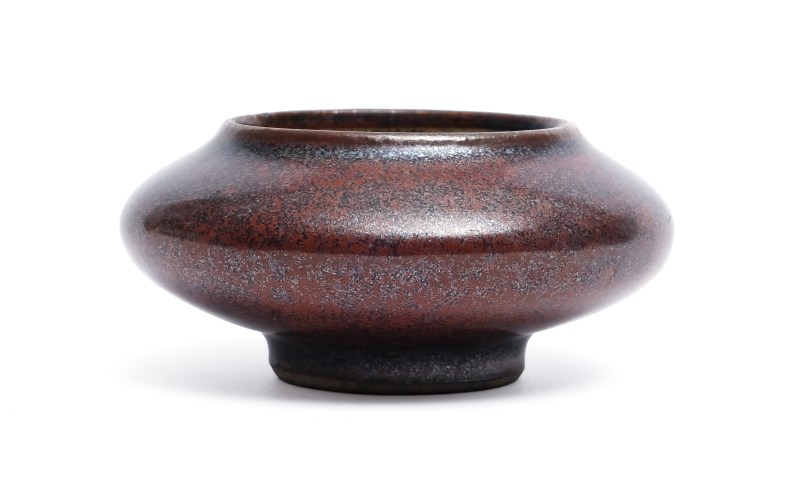 An iron rust-glazed water pot - 图2