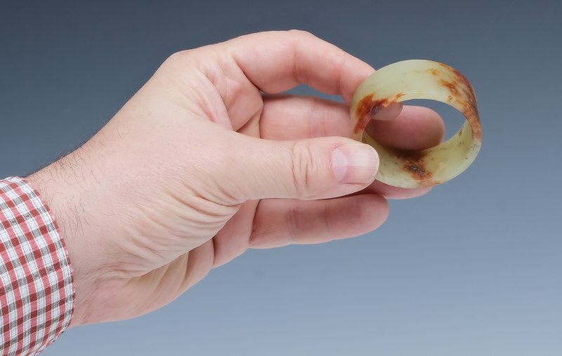 A jade circular ring-shaped rod casing - 图3