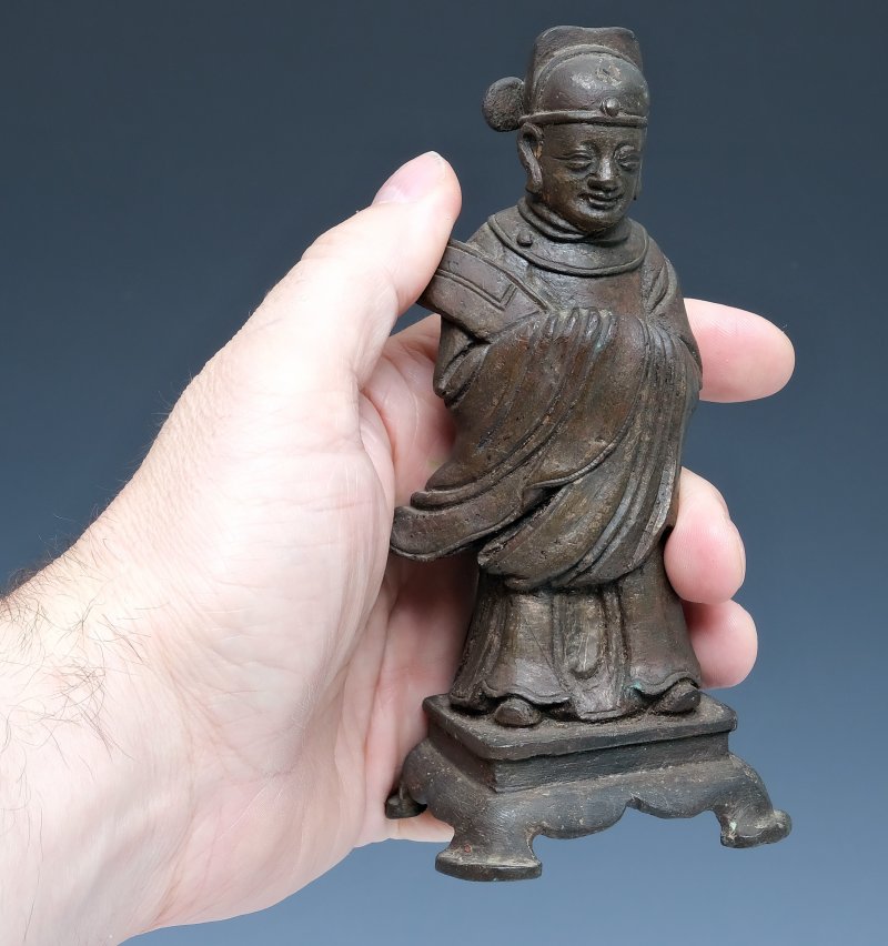 A bronze figure of a Daoist Deity - 图5
